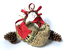 Load image into Gallery viewer, Holiday Grapevine Handle Basket
