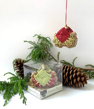 Load image into Gallery viewer, Holiday Petit Sea Grass Basket

